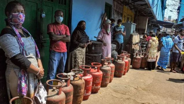 LPG cylinder prices increased by Rs 25, to cost Rs 794 in Metros; third hike this month